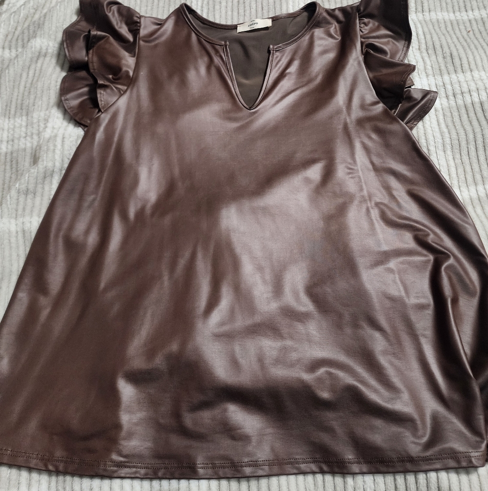 Entro Chocolate Ruffle Sleeve Blouse